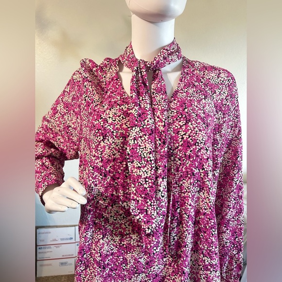 Monroe Dress
Hobbs Floral Pink Dress - Picture 6 of 10